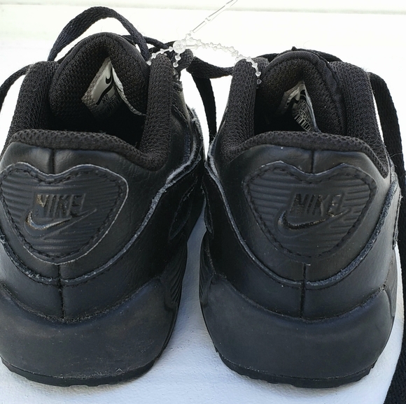 TINY BLACK NIKE AIR MAX - Picture 3 of 3